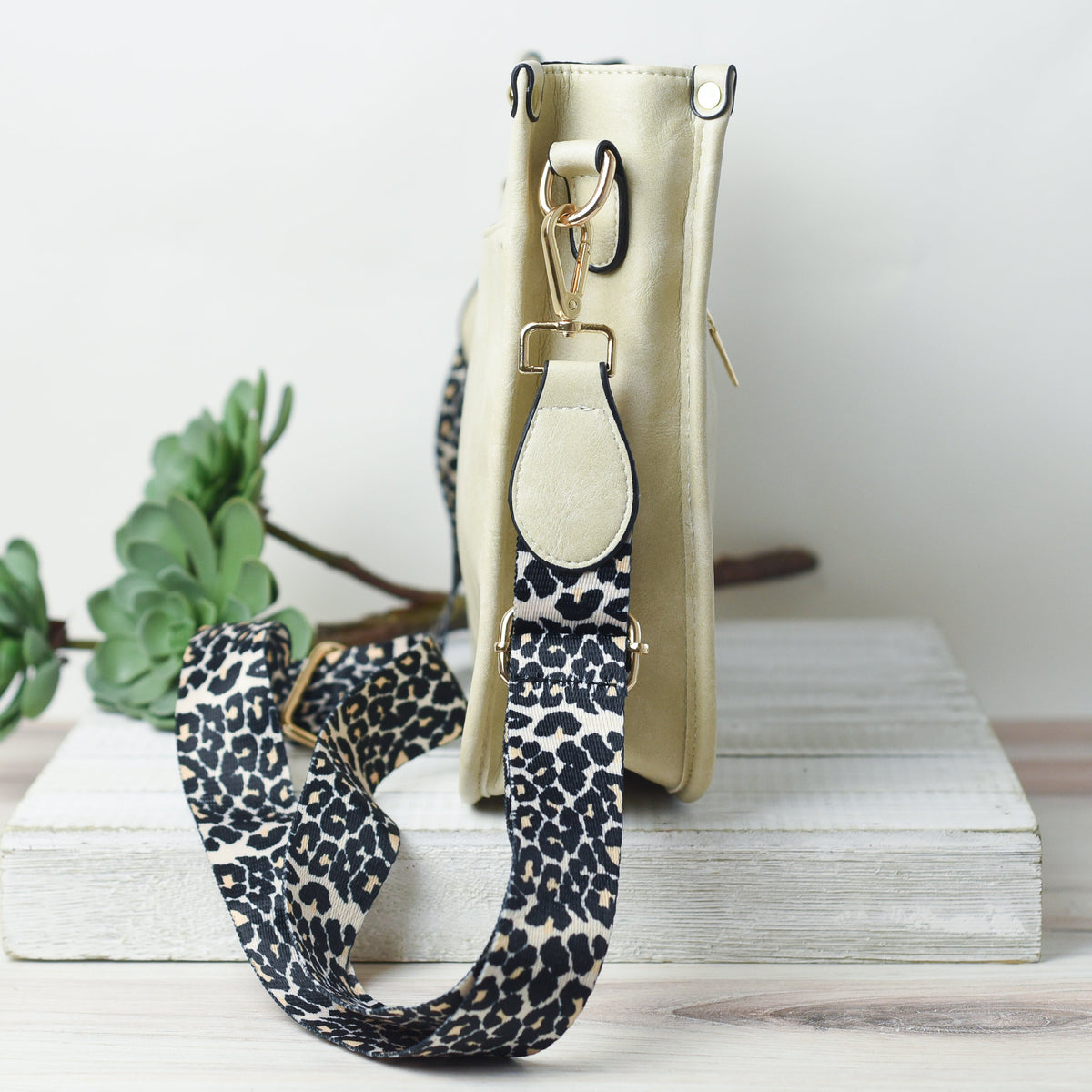 Marlee Leopard Strap Crossbody Purse--Lemons and Limes Boutique