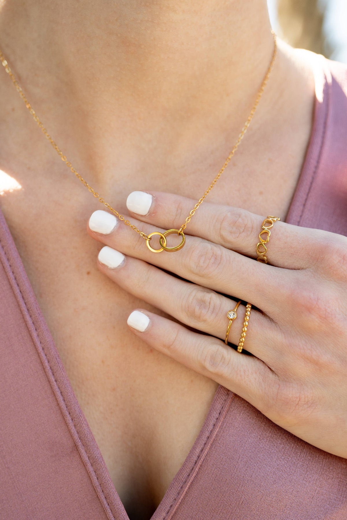 18K Gold PVD Stainless Steel Interlocked Rings Necklace-Lemons and Limes Boutique