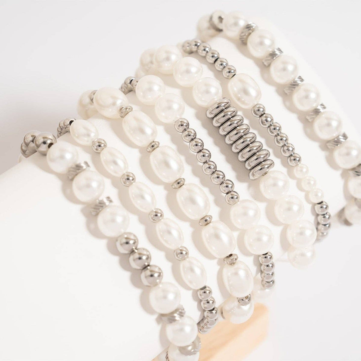 18K Gold PVD 8mm Kiska Glass Pearl Stretch Bracelet