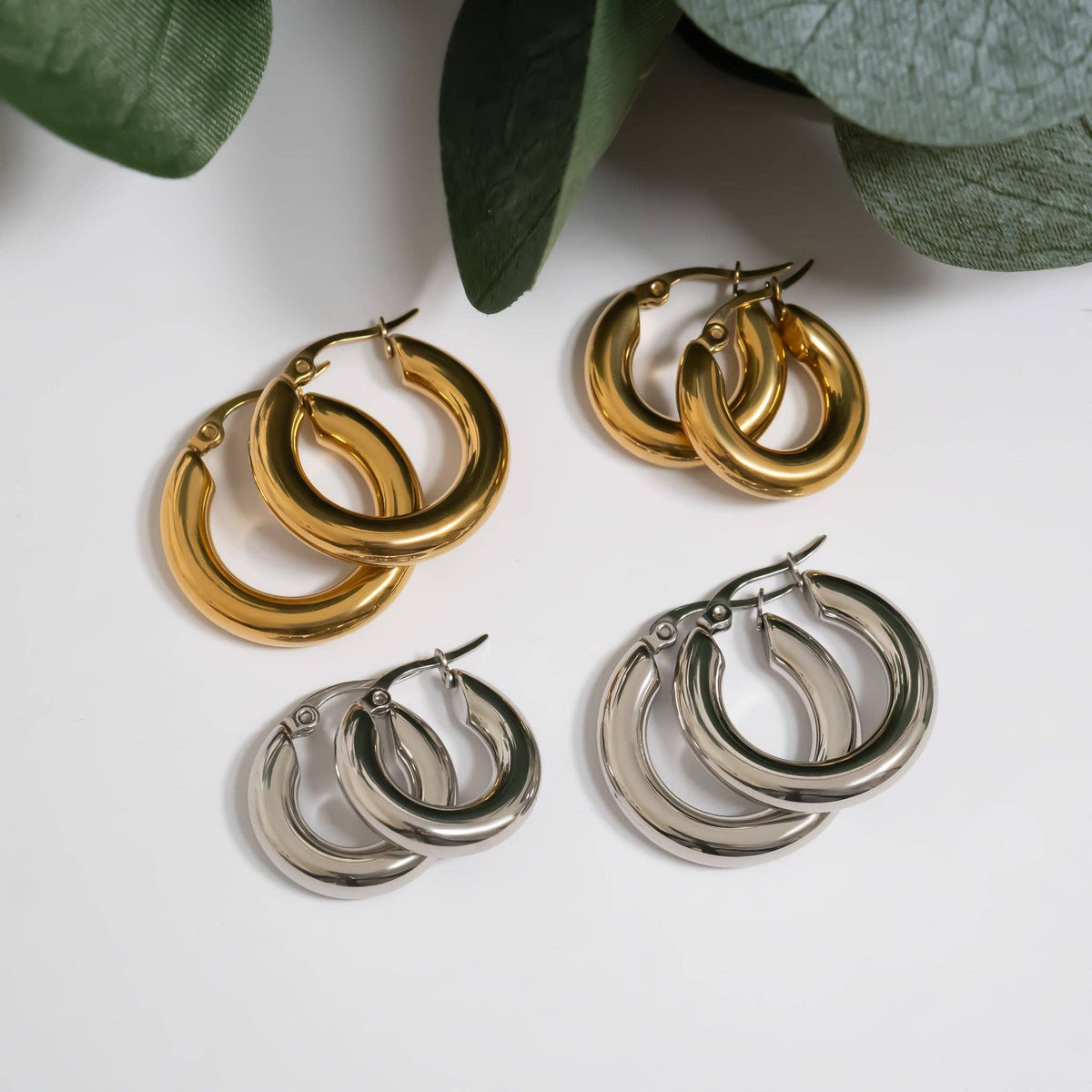 18K Gold PVD Stainless Steel Chunky Hoop Earring: Stainless / 25mm