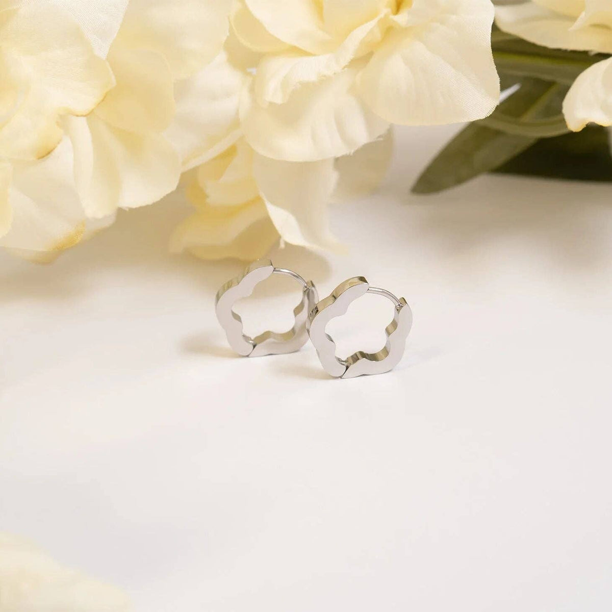 18K Gold PVD Stainless Steel Flower Huggie Earrings-Lemons and Limes Boutique