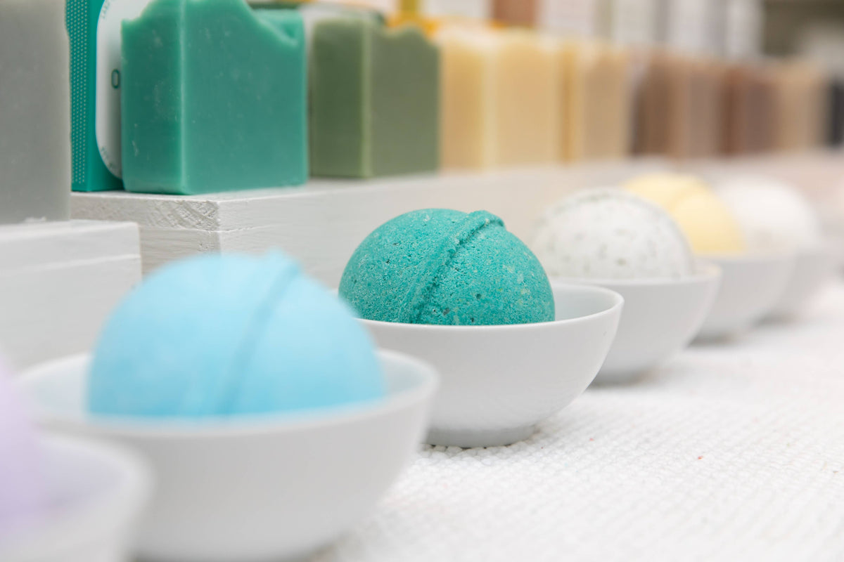 Sea La Vie Bath Bomb-Lemons and Limes Boutique