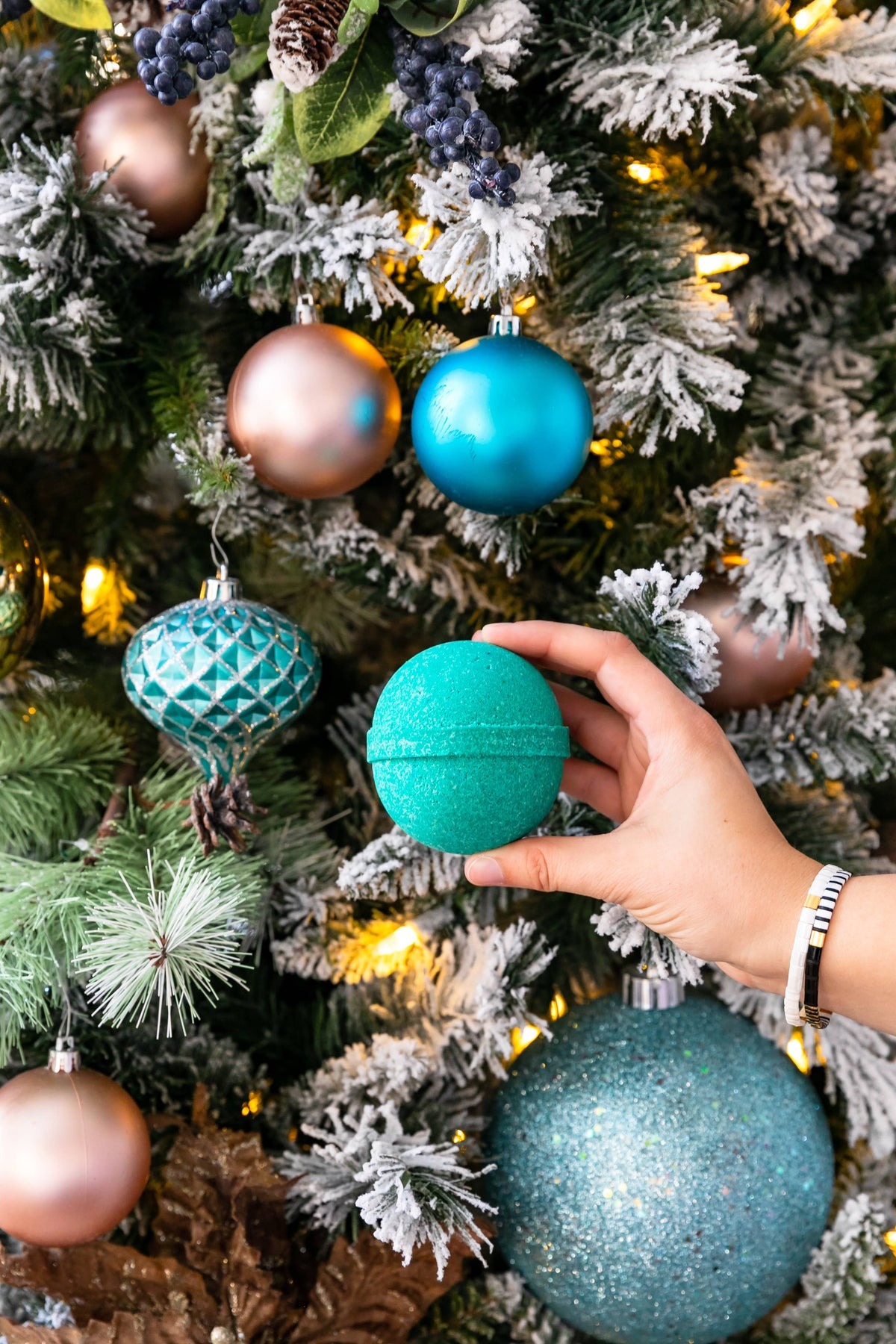 Sea La Vie Bath Bomb-Lemons and Limes Boutique