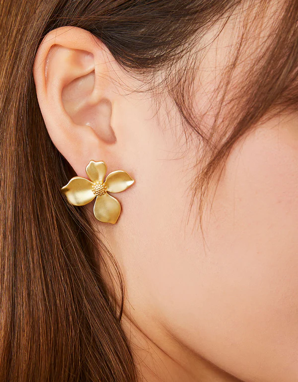 Wallflower Stud Earrings in Gold by Spartina-Lemons and Limes Boutique