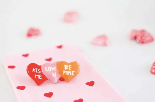 It's a Love Thing Mini by Nora Fleming-Lemons and Limes Boutique