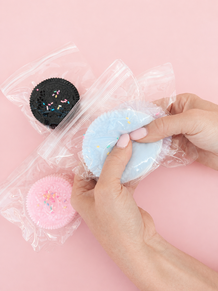 Sprinkle Cookie Sandwich - Taba Squishy (7-10 business days shipping)
