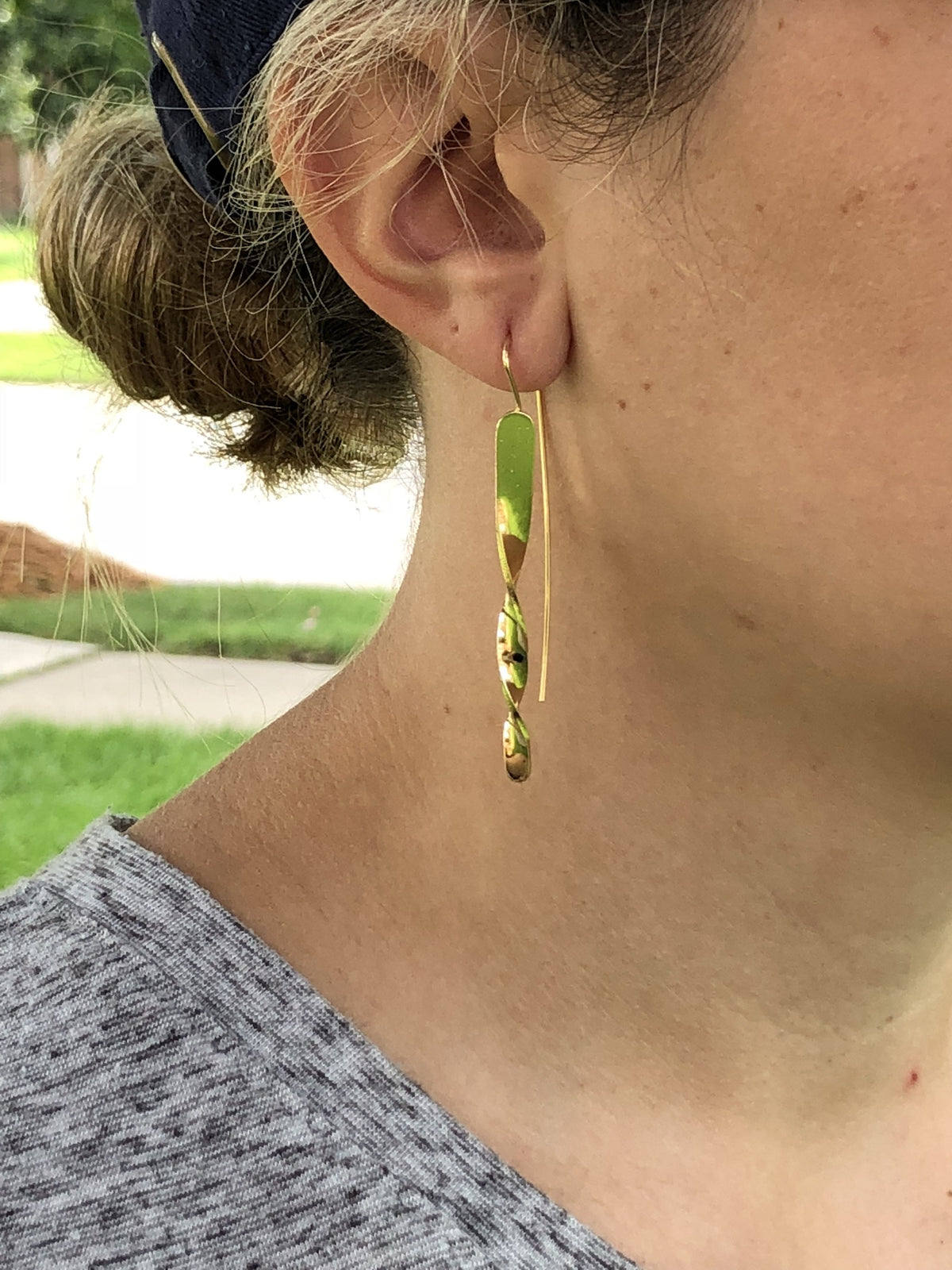 Twisted Bar Dangle Earrings-Dangle Earrings-Lemons and Limes Boutique