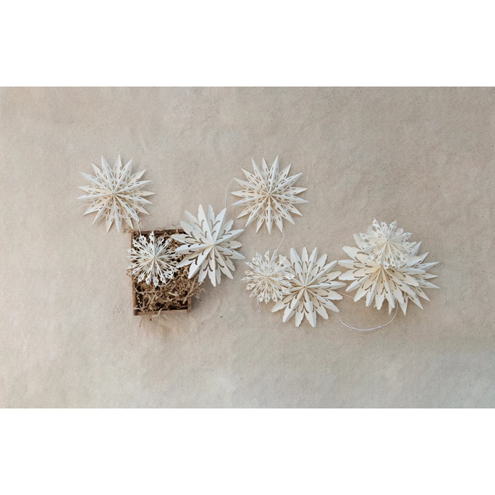 Snowflake Garland in Kraft Box, White-Lemons and Limes Boutique